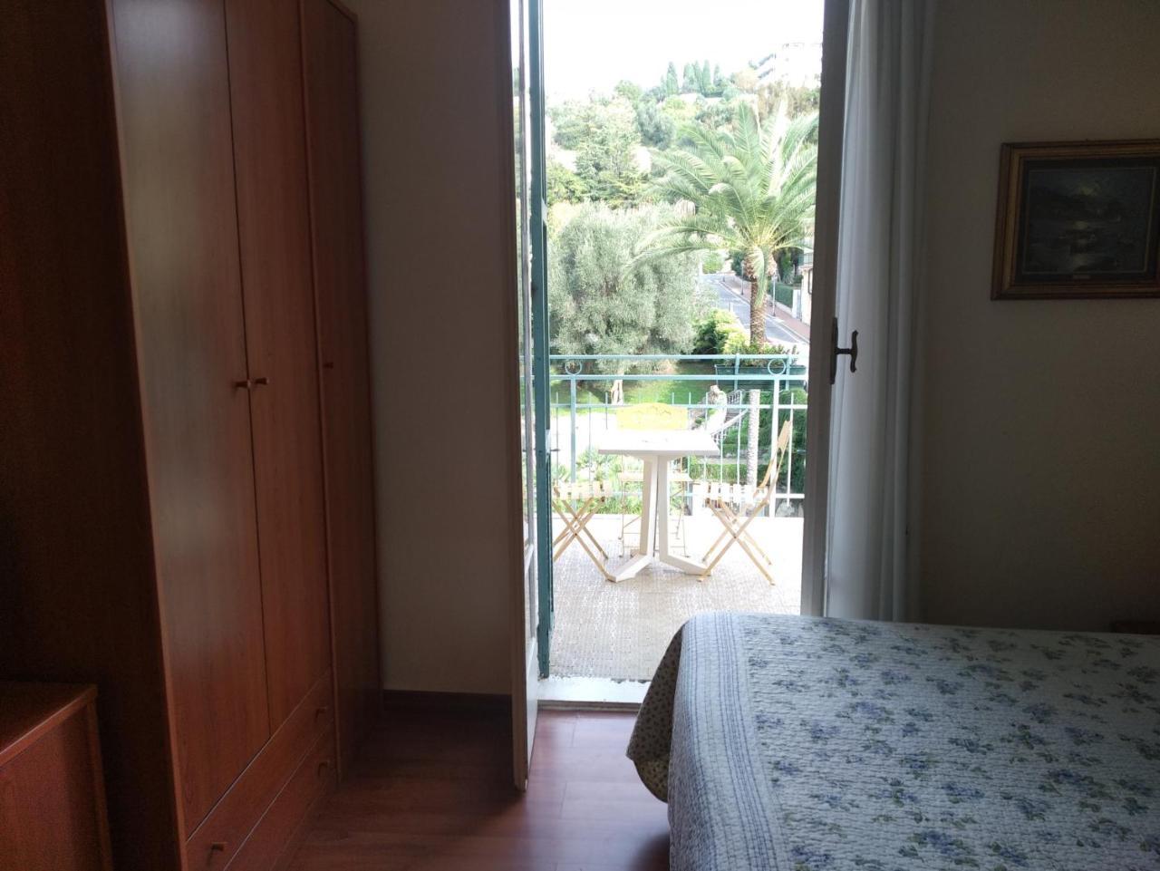 Hotel Lucciola Bordighera Exterior photo